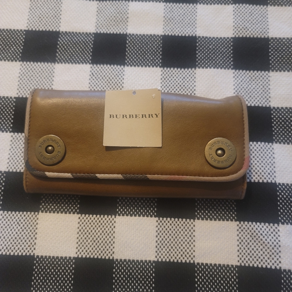 Burberry wallet